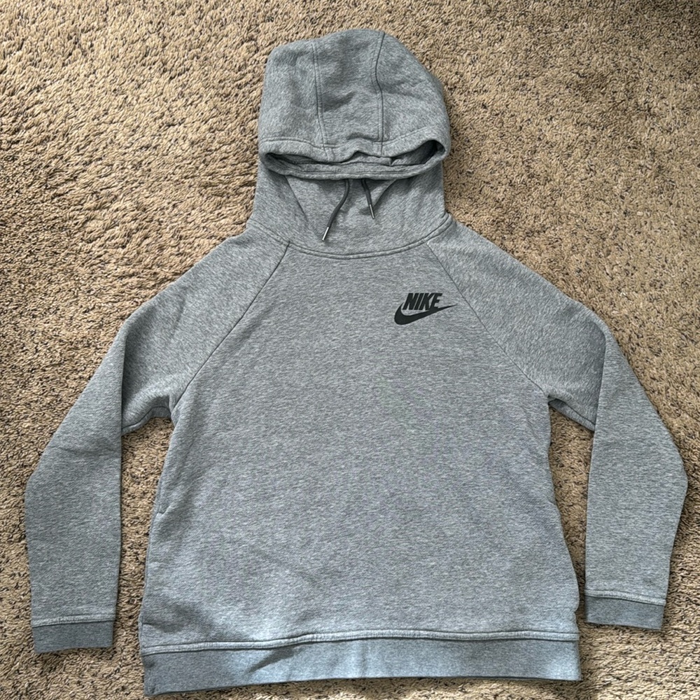 Nike Women’s Warm Hoodie Size M